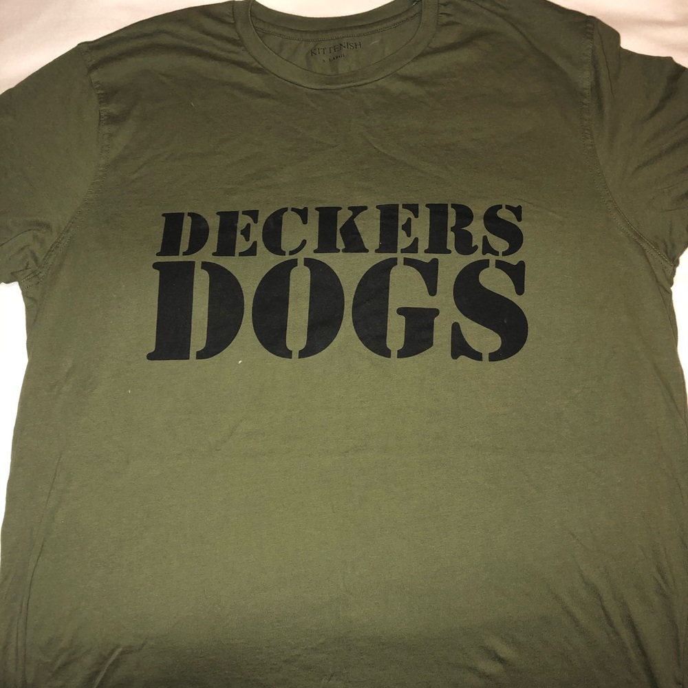 Kittenish Boyfriend T-Shirt - Decker’s Dogs